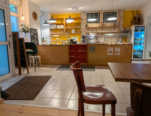 Cafe Vito in Neukölln – Geheimtipp für hausgemachten Kuchen 🍰